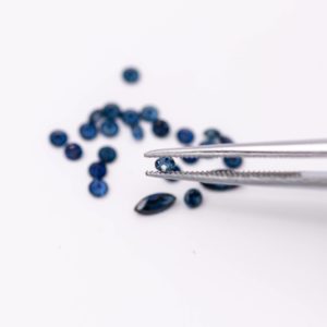 Saphirs ronds 0.05ct